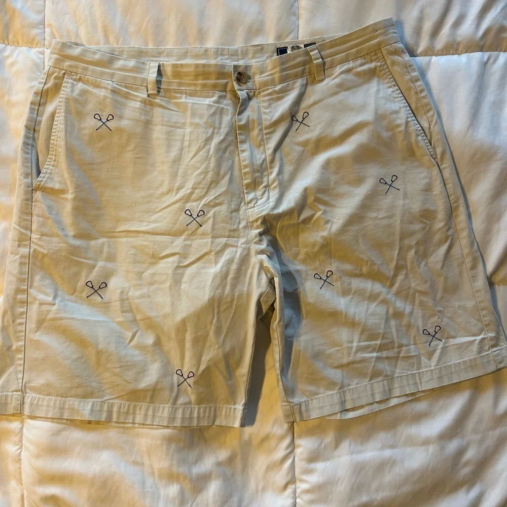 Men's Vineyard Vines Breaker Short Beige LaCrosse 100% Cotton Shorts. Size 40